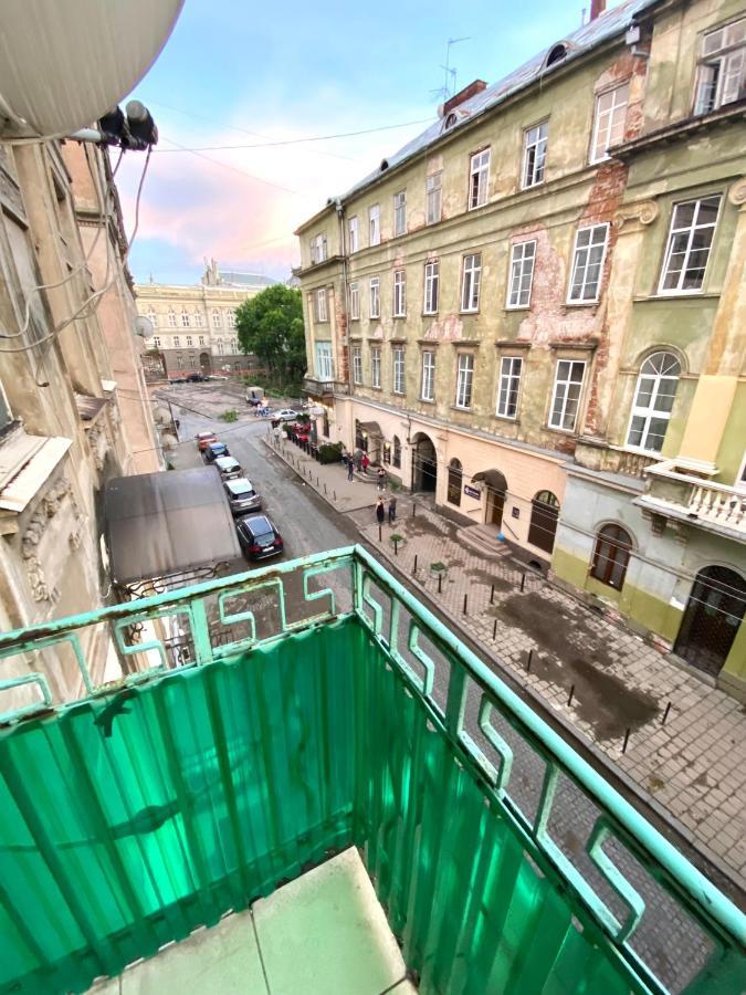 Apartmán Навпроти Вернісажу Біля Оперного Вулиця Театральна 26 Є Балкон Та Інернет Lvov Exteriér fotografie