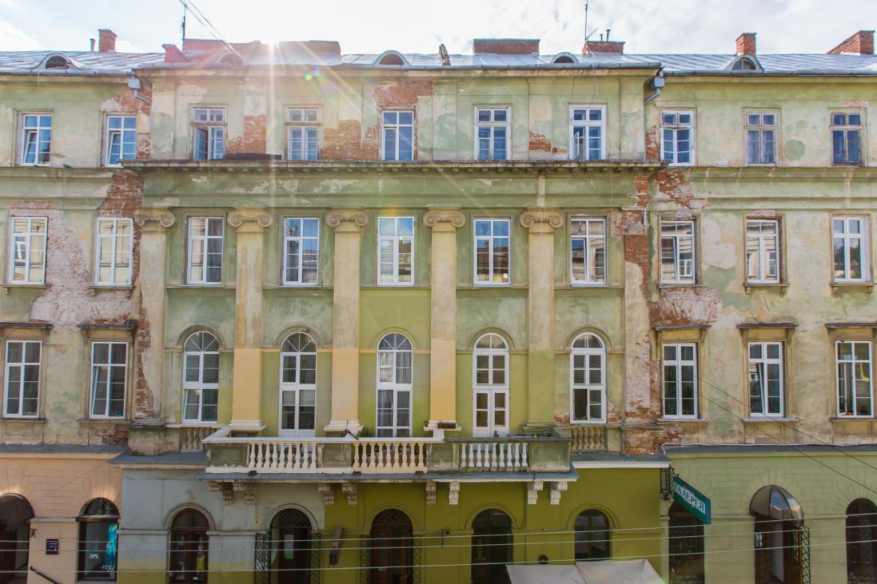 Apartmán Навпроти Вернісажу Біля Оперного Вулиця Театральна 26 Є Балкон Та Інернет Lvov Exteriér fotografie