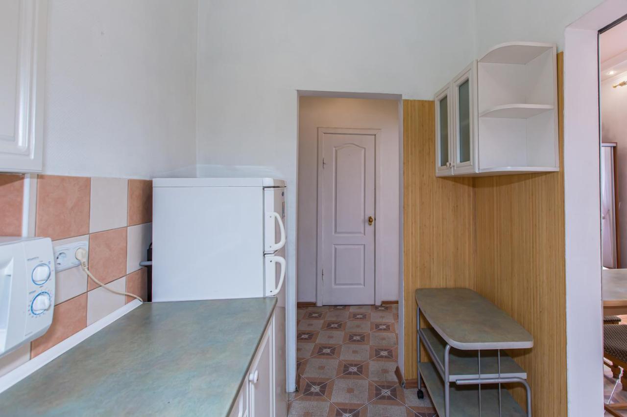 Apartmán Навпроти Вернісажу Біля Оперного Вулиця Театральна 26 Є Балкон Та Інернет Lvov Exteriér fotografie