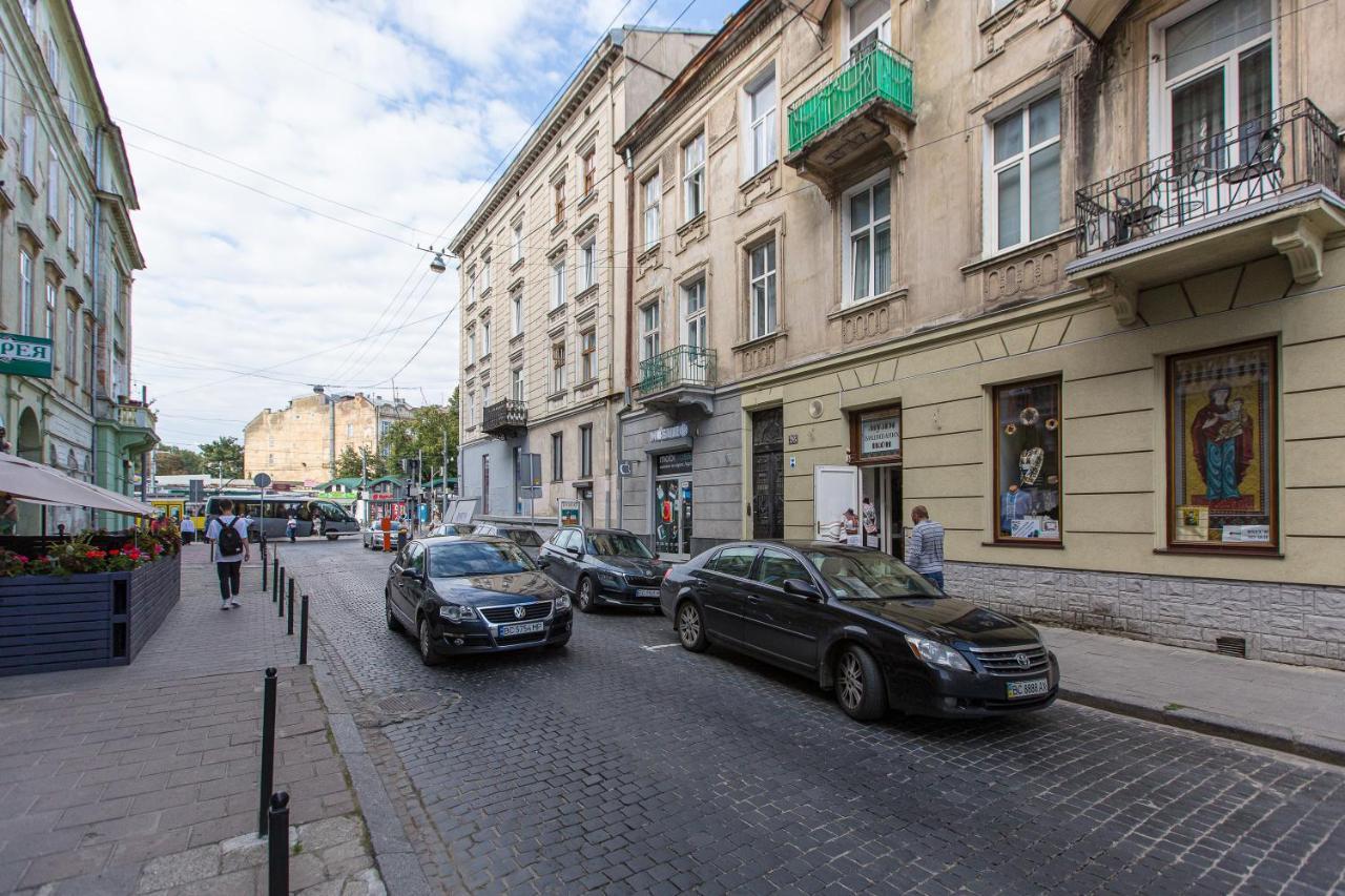 Apartmán Навпроти Вернісажу Біля Оперного Вулиця Театральна 26 Є Балкон Та Інернет Lvov Exteriér fotografie